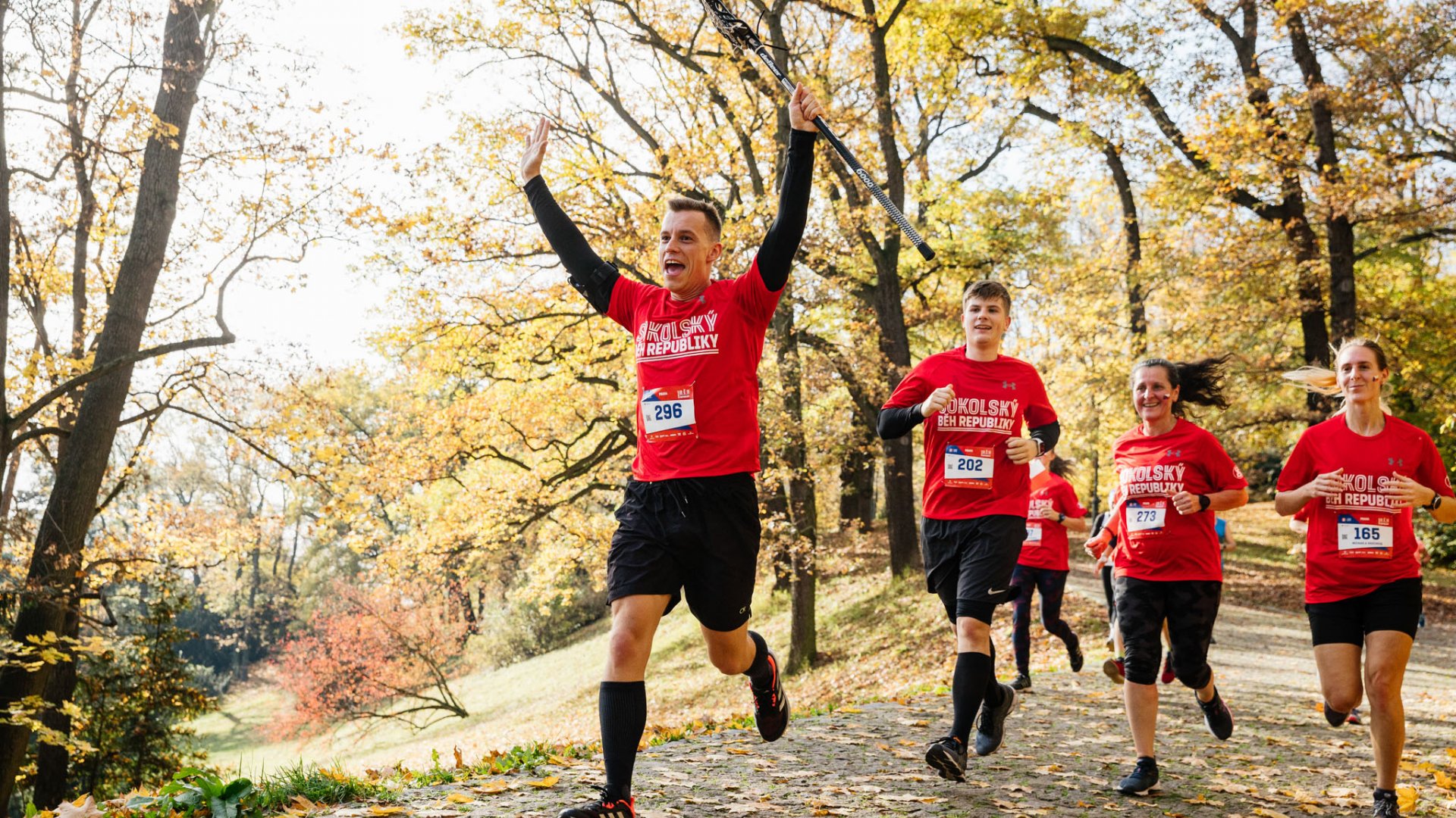 The Sokol Run of the Republic 2022 has once again expanded its borders. Thousands of runners had fun celebrating the foundation of the Republic in motion at more than 60 locations in the Czech Republic and abroad